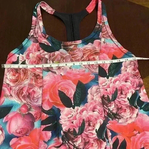 LULULEMON Lightened Up Racerback Singlet Tank in Secret Garden Pink Floral - Picture 10 of 11